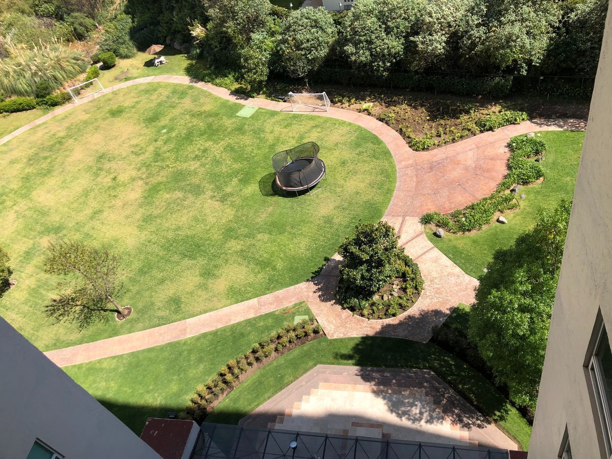 VENDO DEPARTAMENTO EN COUNTRY CLUB CON 4 RECAMARAS Y TERRAZA EN INTERLOMAS