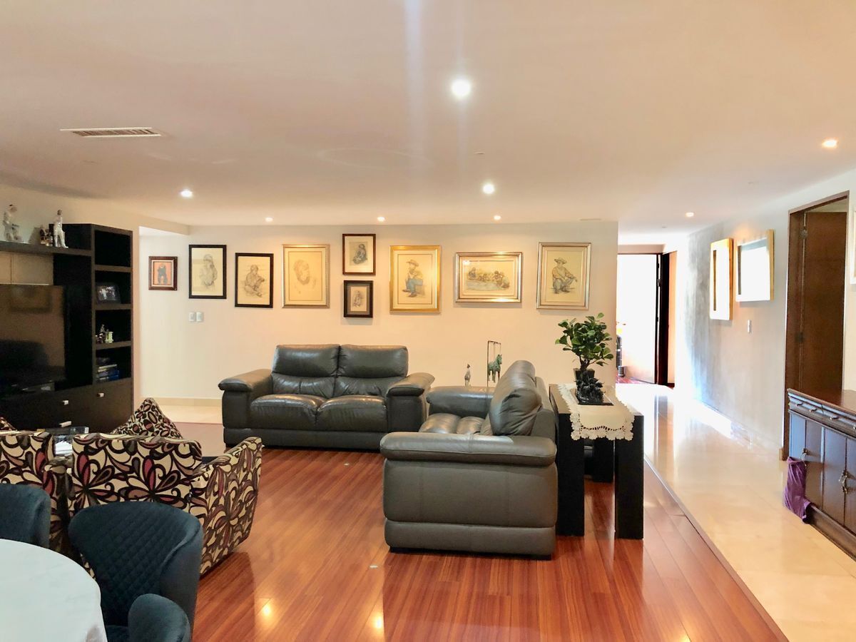 VENDO DEPARTAMENTO EN COUNTRY CLUB CON 4 RECAMARAS Y TERRAZA EN INTERLOMAS