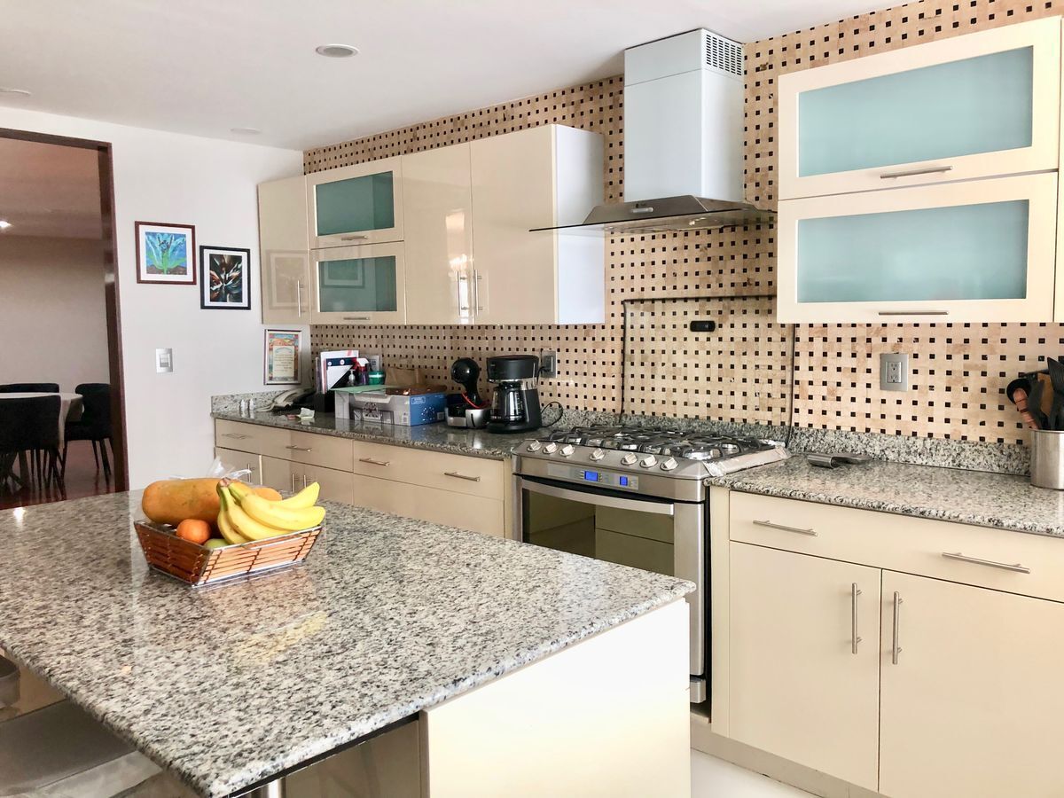 VENDO DEPARTAMENTO EN COUNTRY CLUB CON 4 RECAMARAS Y TERRAZA EN INTERLOMAS