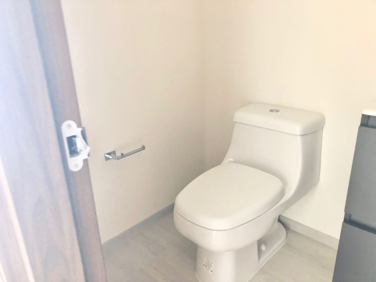 VENDO DEPARTAMENTO DE 3 RECAMARAS EN COSMOCRAT INTERLOMAS