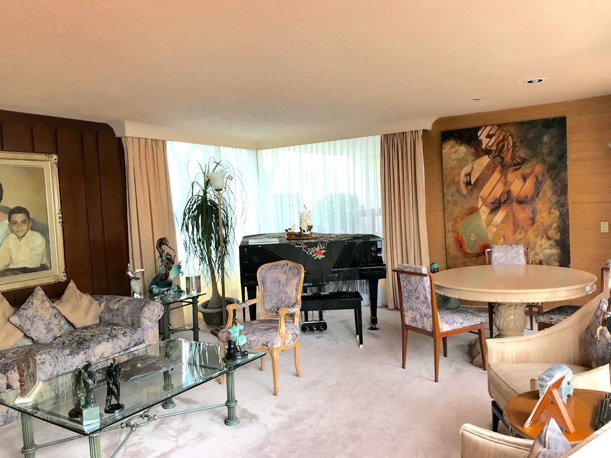 VENDO CASA PARA REMODELAR EN FUENTE DE NEPTUNO TECAMACHALCO