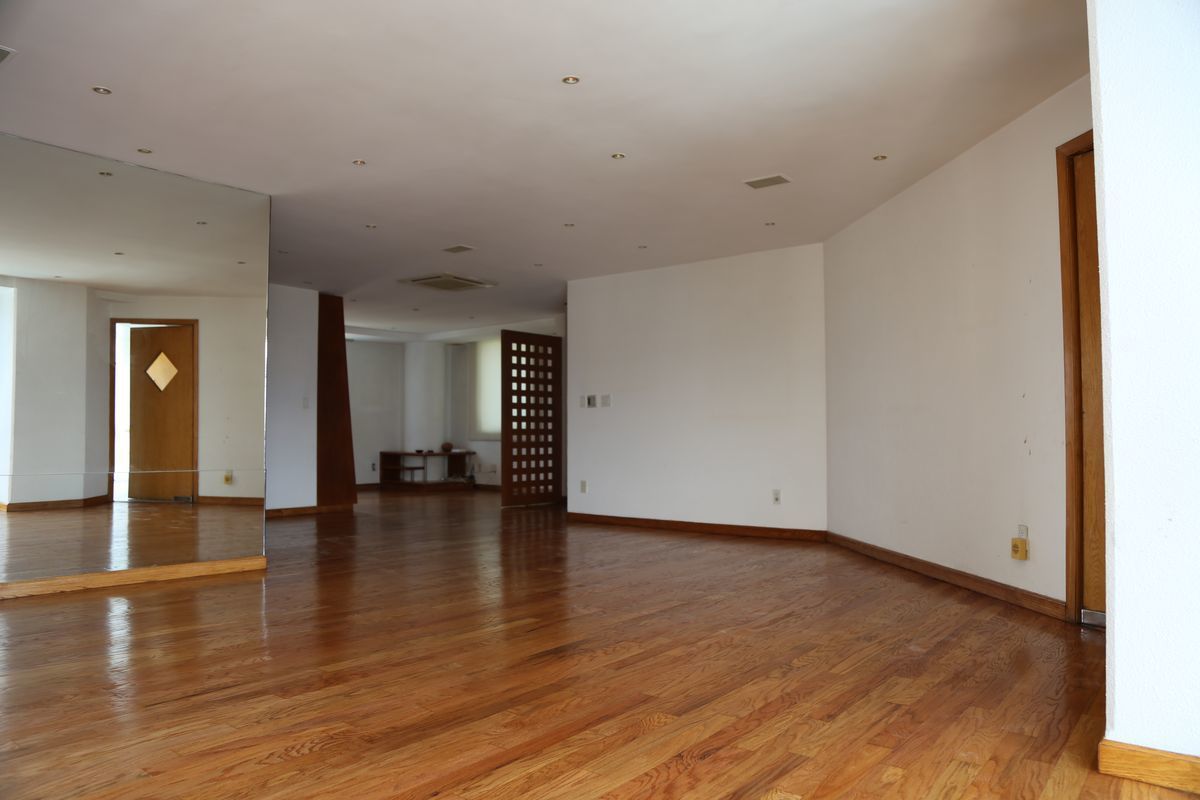 VENDO DEPARTAMENTO EN TORRE GIRALTA SANTA FE CON 4 ESTACIONAMIENTOS