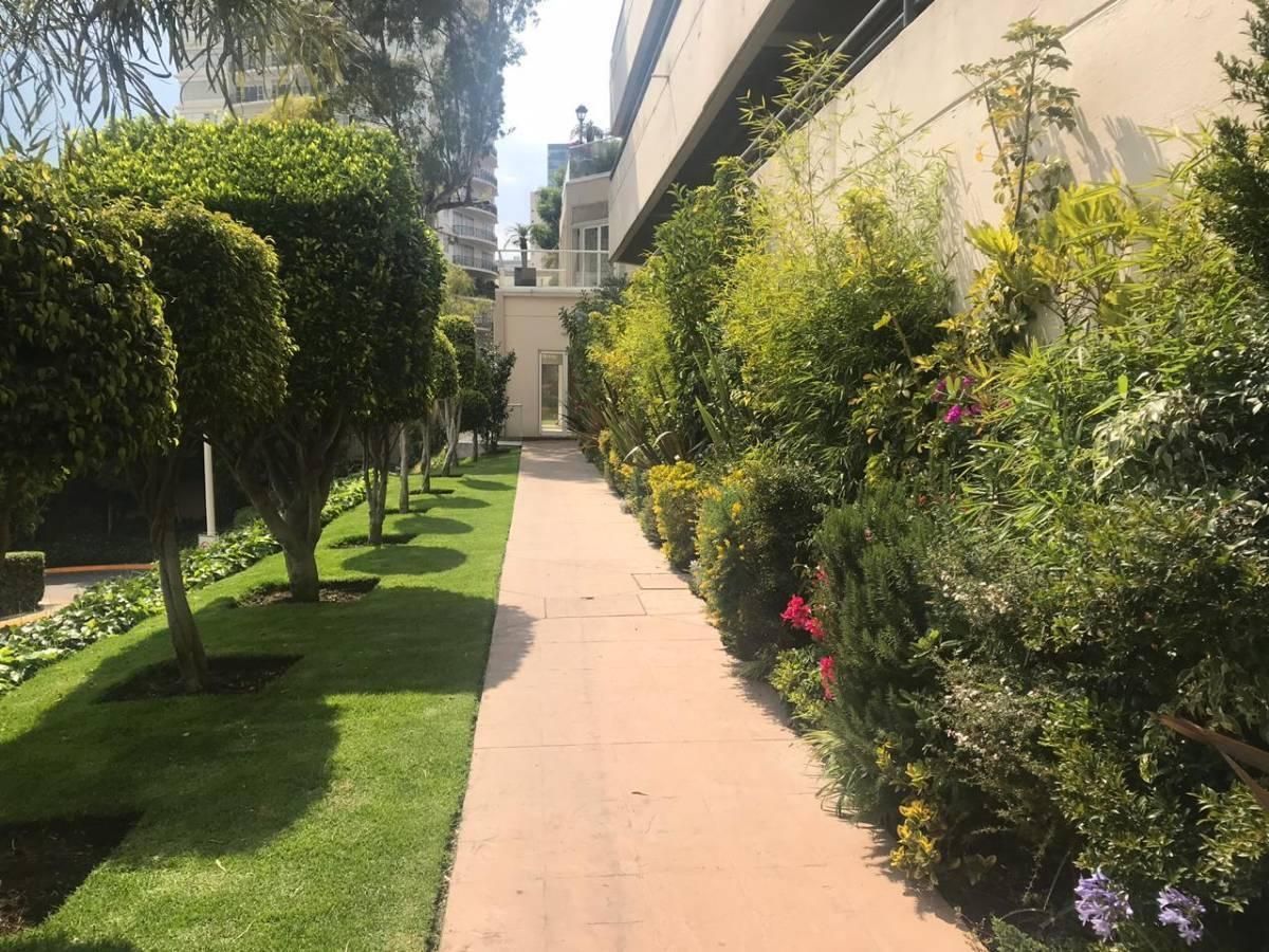 VENDO DEPARTAMENTO EN TORRE GIRALTA SANTA FE CON 4 ESTACIONAMIENTOS