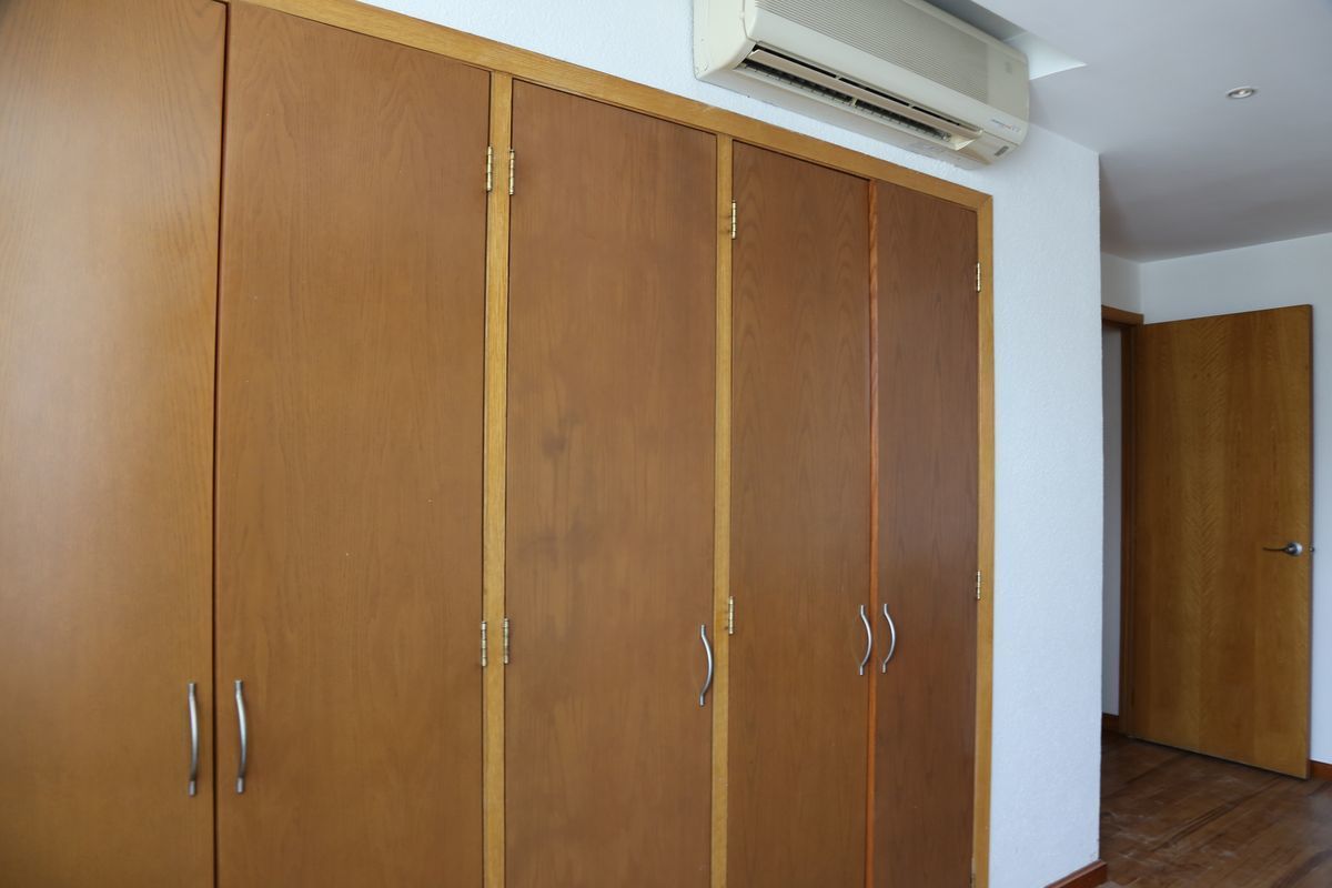 VENDO DEPARTAMENTO EN TORRE GIRALTA SANTA FE CON 4 ESTACIONAMIENTOS