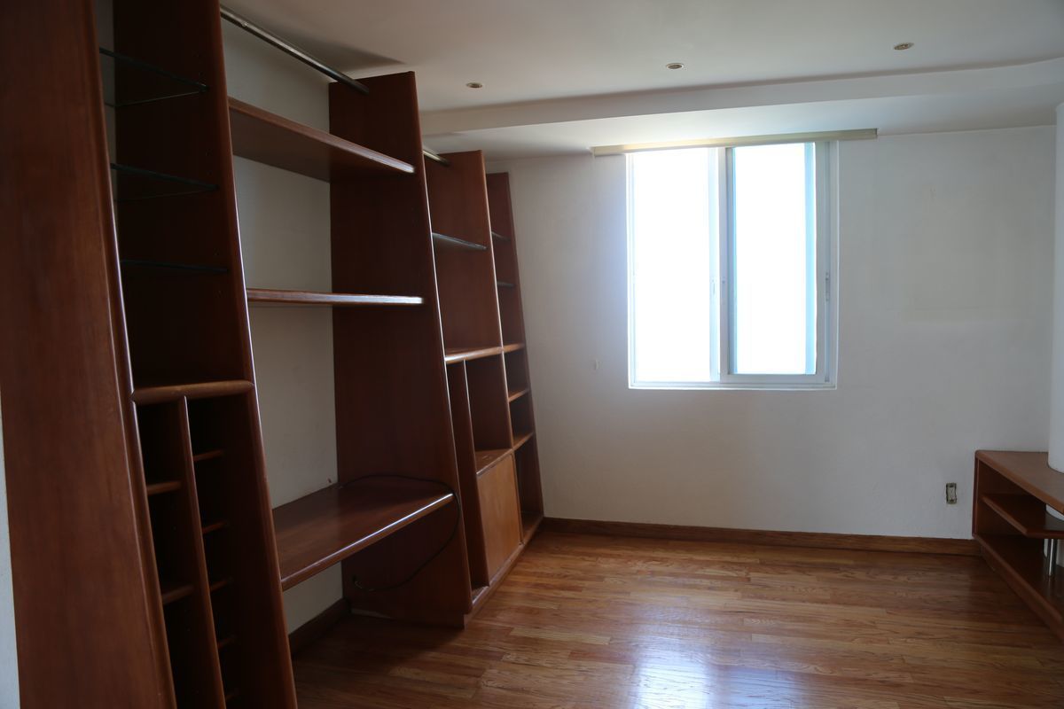 VENDO DEPARTAMENTO EN TORRE GIRALTA SANTA FE CON 4 ESTACIONAMIENTOS