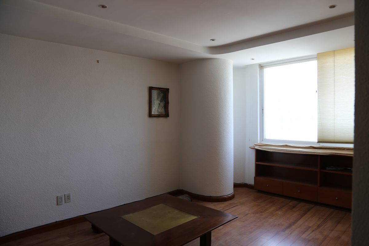 VENDO DEPARTAMENTO EN TORRE GIRALTA SANTA FE CON 4 ESTACIONAMIENTOS