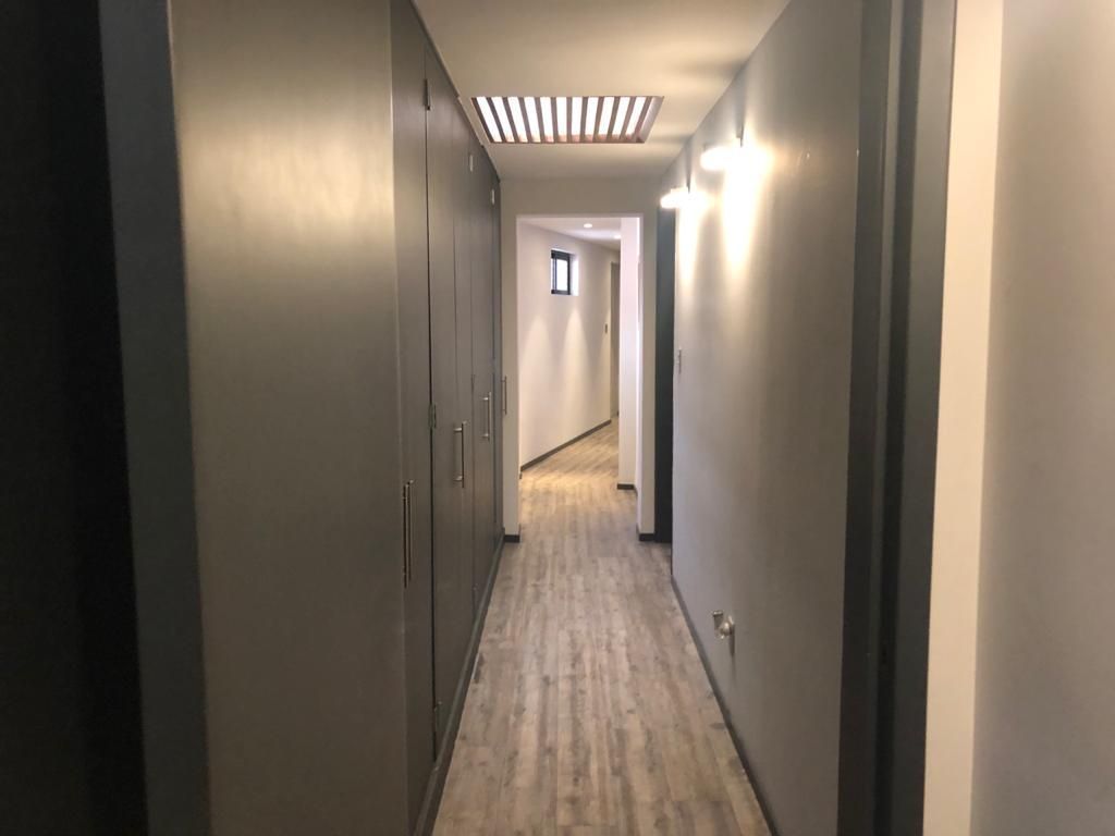 VENDO CASA EN LOMAS HIPODROMO REMODELADA