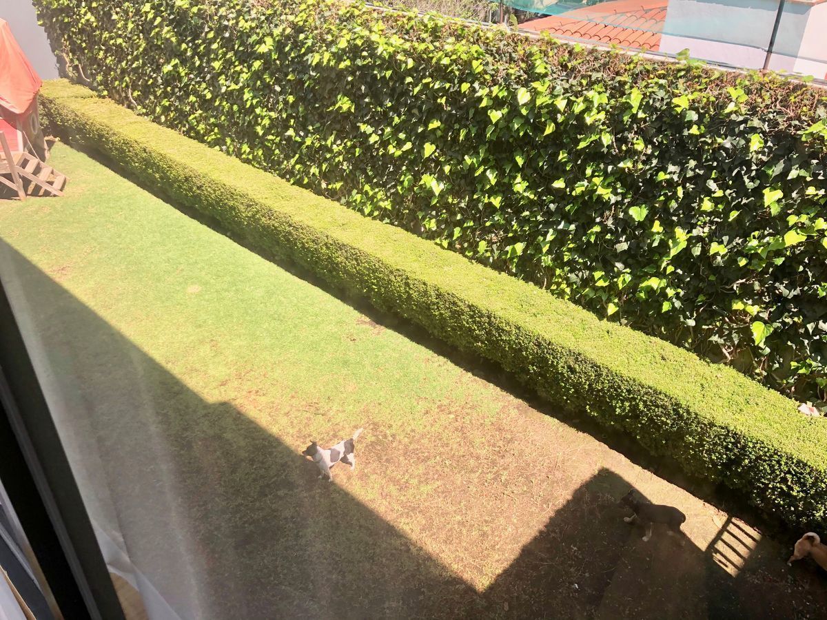VENDO CASA EN BOSQUES DE LAS LOMAS EN PIRULES