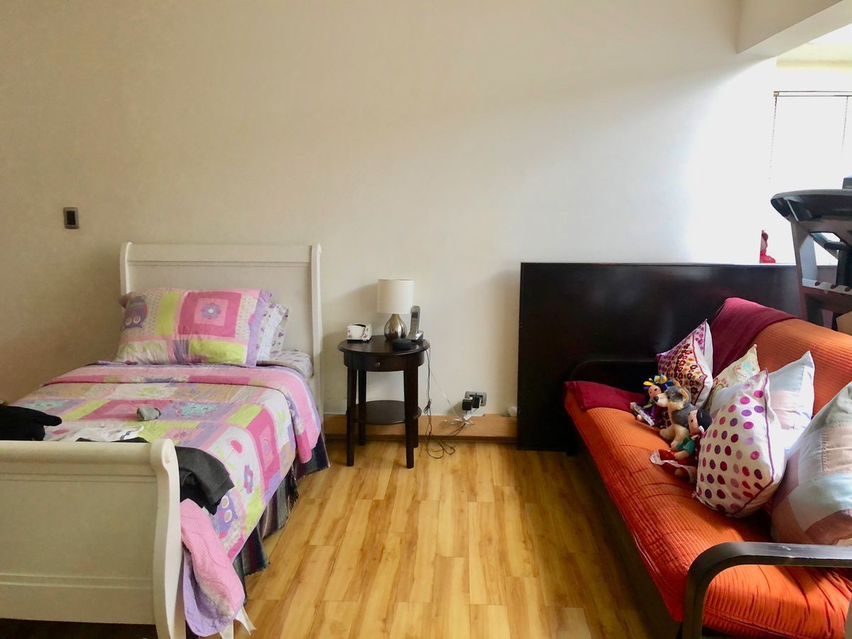 VENDO CASA EN BOSQUES DE LAS LOMAS EN PIRULES