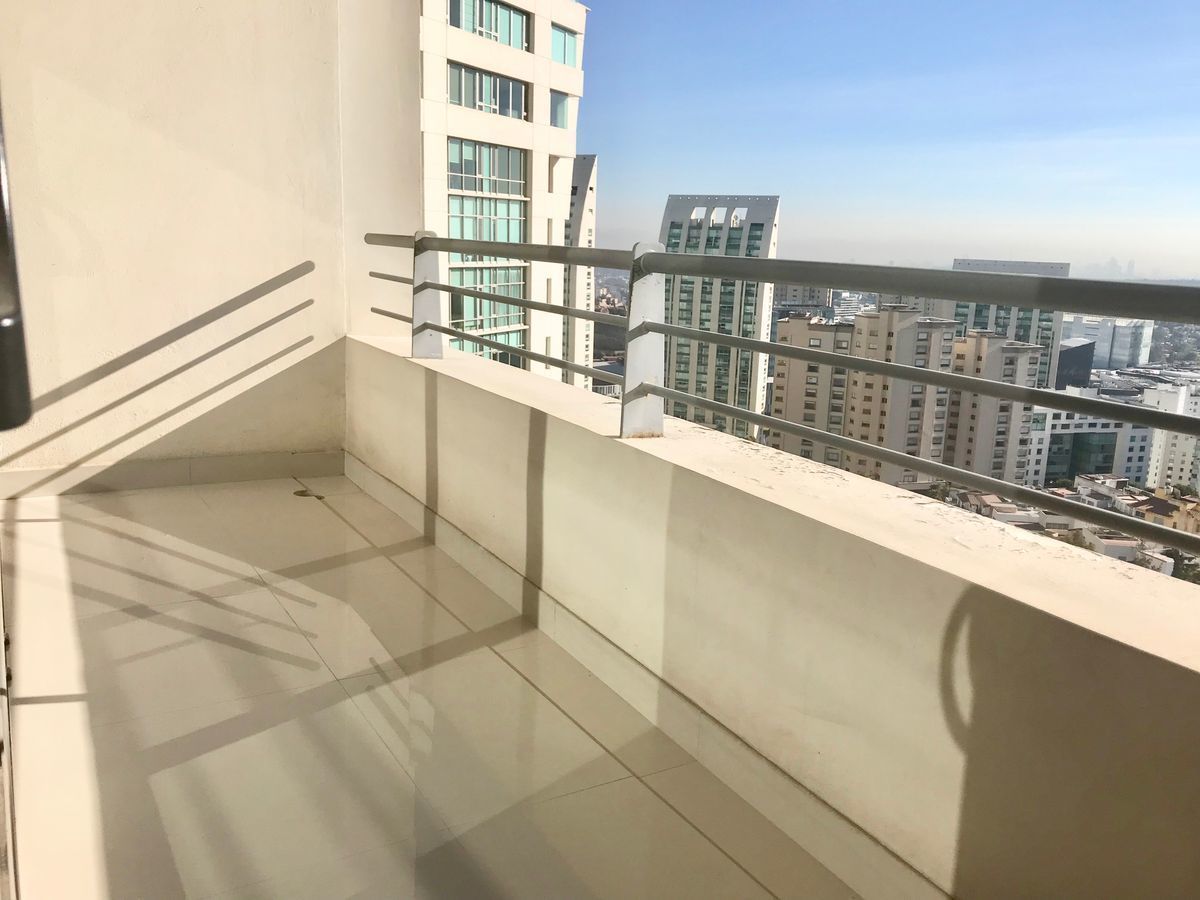 VENDO DEPARTAMENTO EN PARQUE INTERLOMAS CON TERRAZA