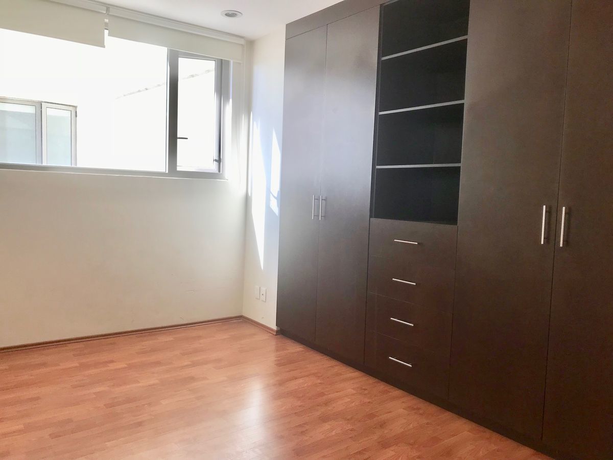 VENDO DEPARTAMENTO EN PARQUE INTERLOMAS CON TERRAZA