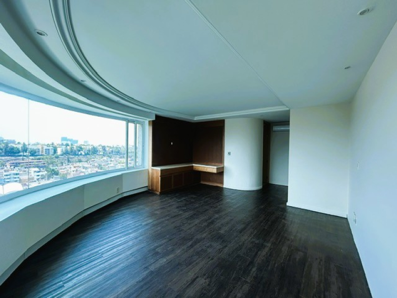 Departamento RENTA Lomas De Chapultepec Pent House CON O SIN MUEBLES Incluye Mantenimiento