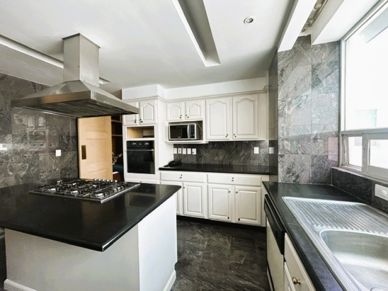 Departamento RENTA Lomas De Chapultepec Pent House CON O SIN MUEBLES Incluye Mantenimiento