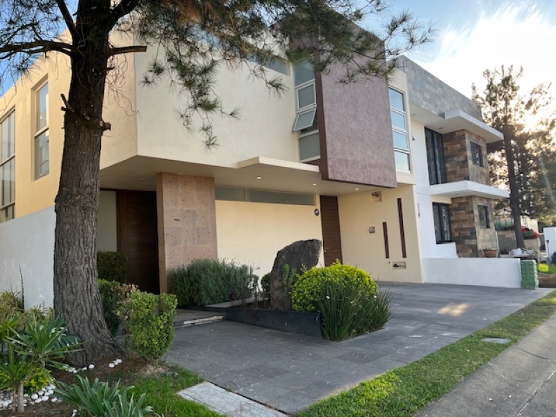 Casa en Condominio en Venta Valle Imperial Zapopan