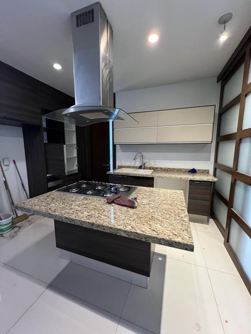 Casa En Condominio En Venta Valle Imperial Zapopan