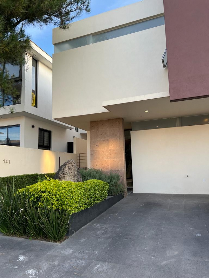 Casa En Condominio En Venta Valle Imperial Zapopan