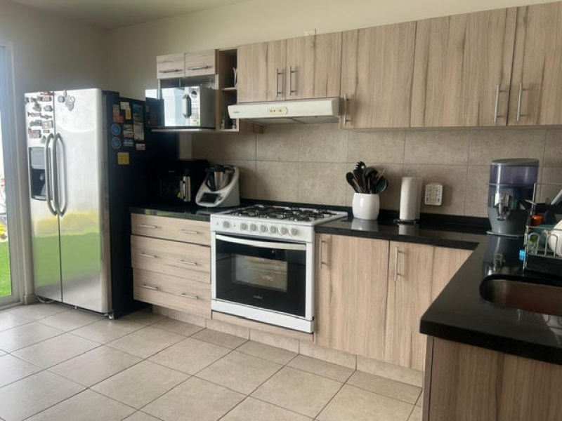 CASA EN VENTA EN PRIVADA- R�?MULO OFARRIL (ATRÁS CENTRO LIBAN�?S)-OLIVAR DE LOS PADRES 