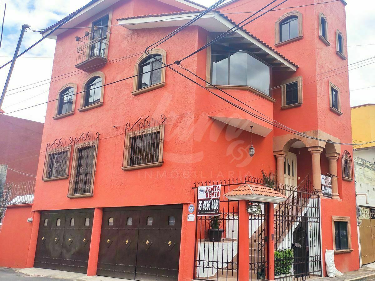RENTA DE CASA EN BARRIO 18, 3 NIVELES