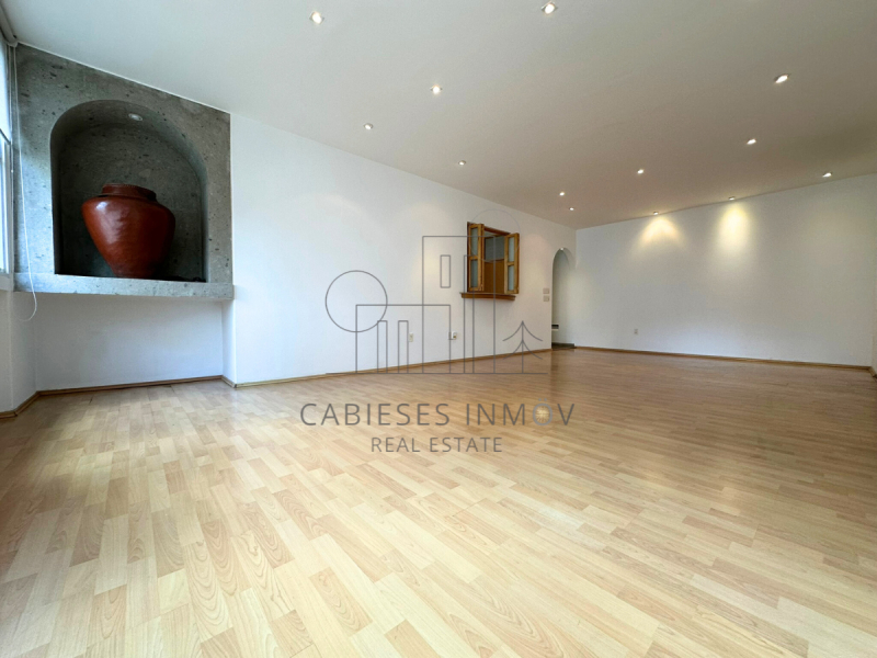 Departamento en venta, baja precio, Hda. del Ciervo 1