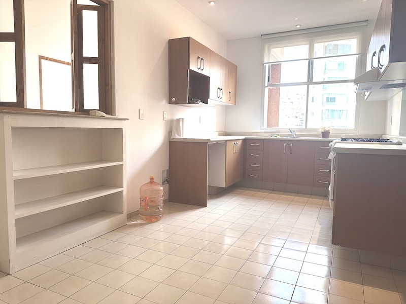 Departamento en venta, baja precio, Hda. del Ciervo 1