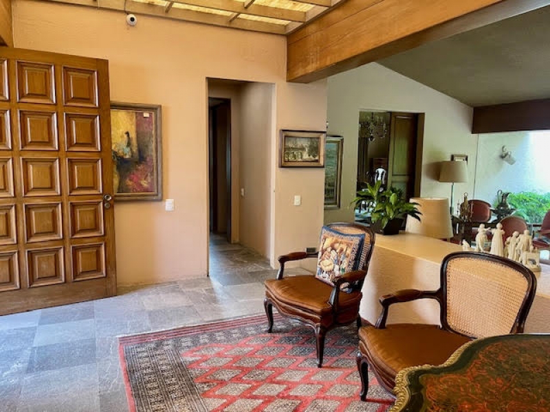 VENTA CASA PARA REMODELAR - BOSQUE DE FRESNOS - BOSQUES DE LAS LOMAS