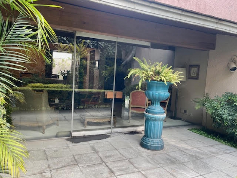 VENTA CASA PARA REMODELAR - BOSQUE DE FRESNOS - BOSQUES DE LAS LOMAS