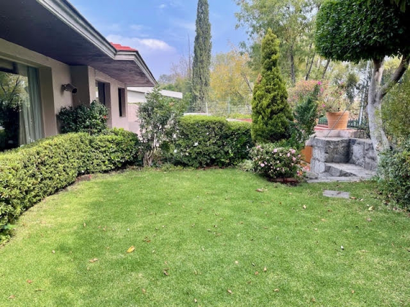 VENTA CASA PARA REMODELAR - BOSQUE DE FRESNOS - BOSQUES DE LAS LOMAS