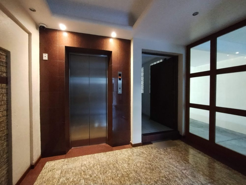 Venta Departamento En Del Valle Sur, Adolfo Prieto, Amplio De 3 Recamaras
