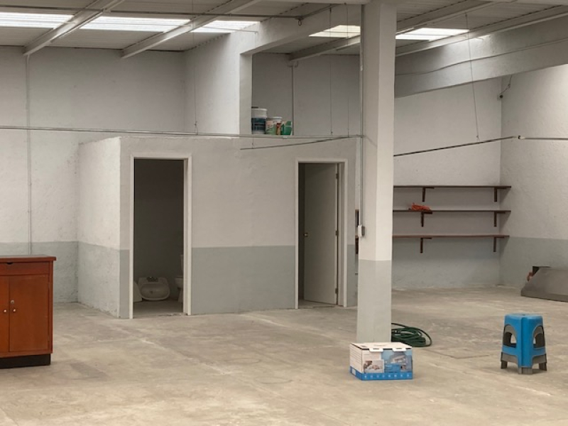 BODEGA EN VENTA En Toluca, PRECIO REBAJADO Uso De Suelo COMERCIAL Cerca Del Aeropuerto