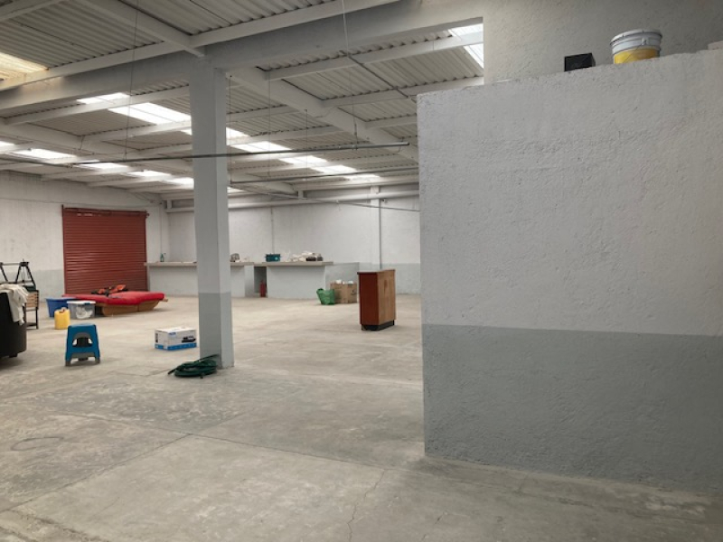 BODEGA EN VENTA En Toluca, PRECIO REBAJADO Uso De Suelo COMERCIAL Cerca Del Aeropuerto