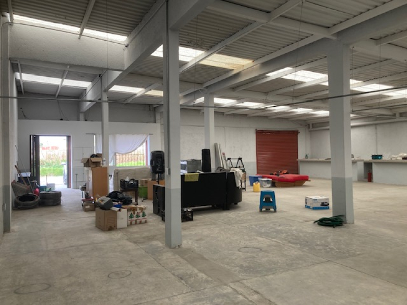 BODEGA EN VENTA En Toluca, PRECIO REBAJADO Uso De Suelo COMERCIAL Cerca Del Aeropuerto