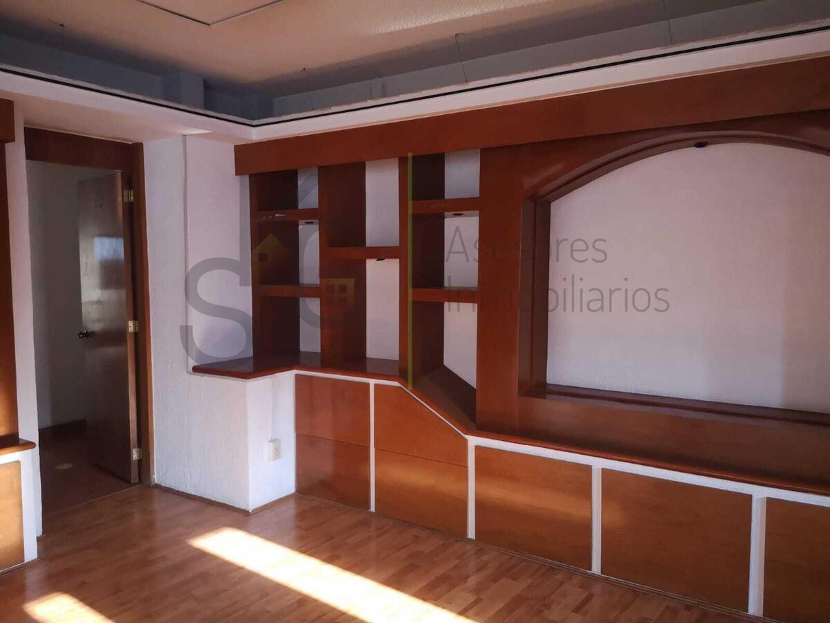 Bodega Industrial con Oficinas- Naucalpan de Juárez