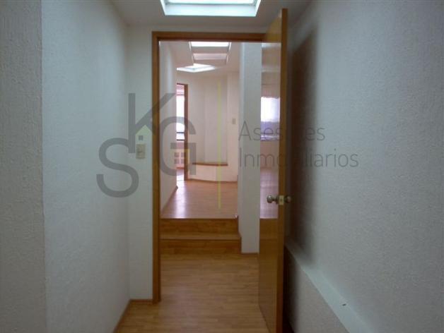 Bodega Industrial con Oficinas- Naucalpan de Juárez