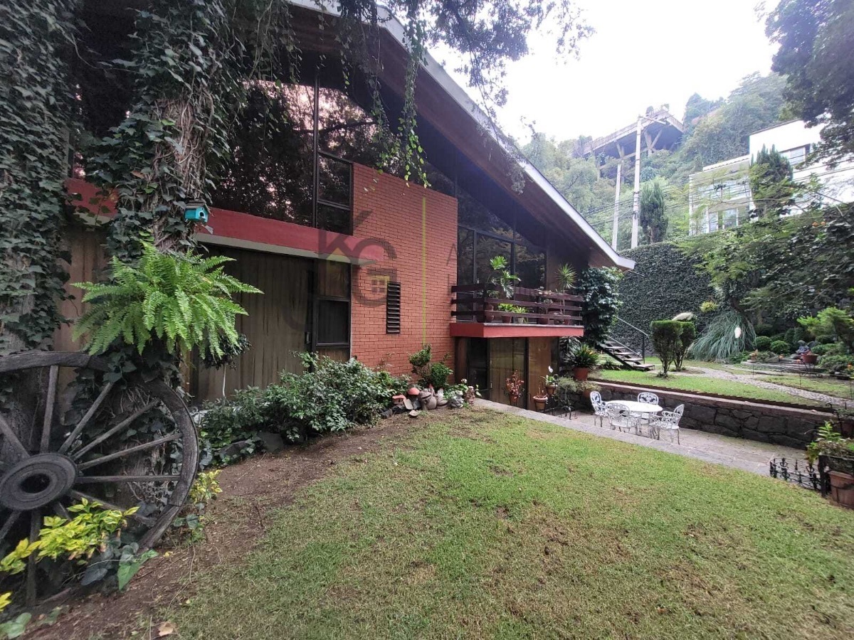 Se Vende Casa en Lomas de Tecamachalco