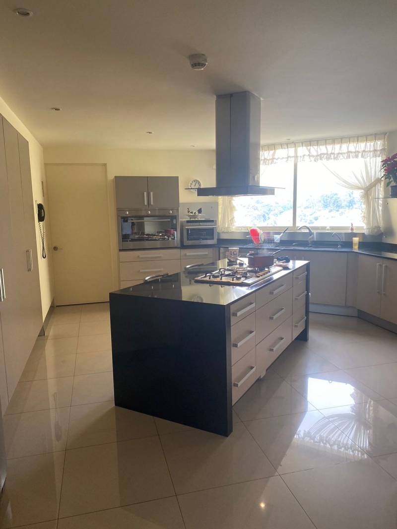 Hermoso Departamento En Renta En Frondoso Lomas Country