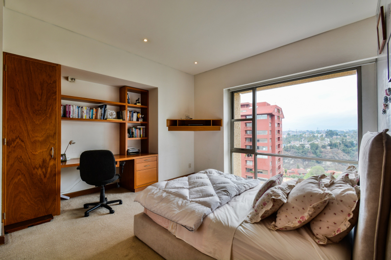  DEPARTAMENTO EN EL MIRADOR SANTA FE EN VENTA