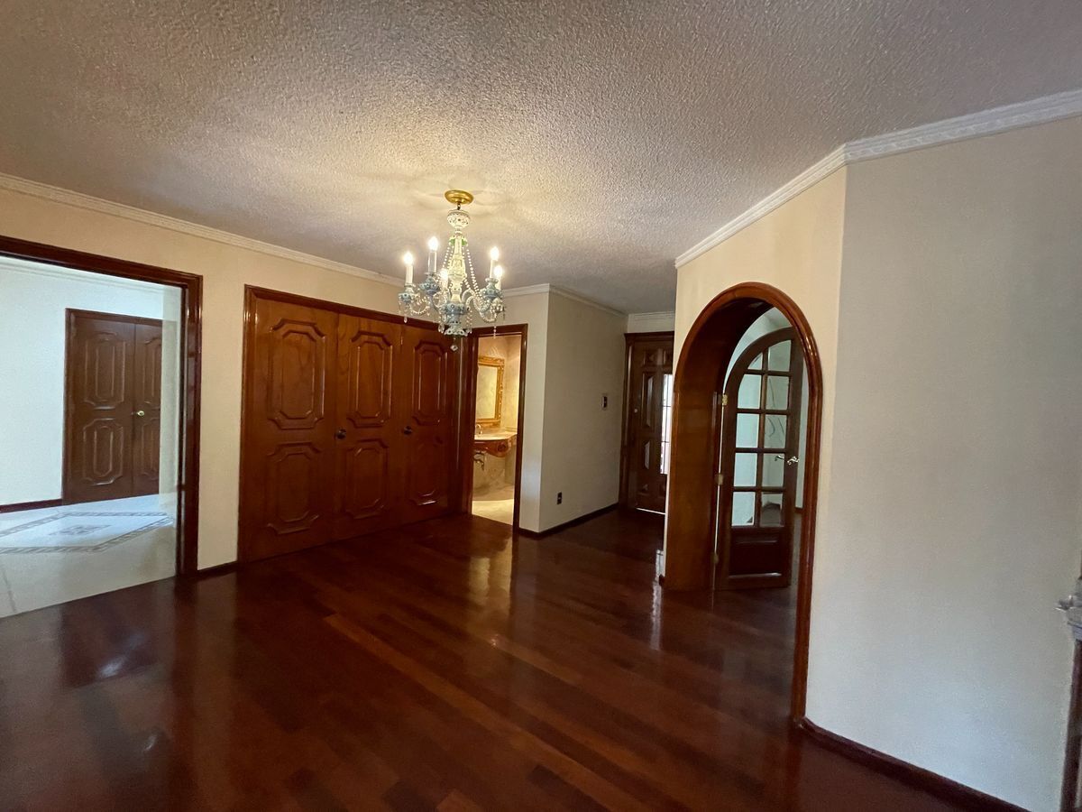 CASA EN VENTA EN LA HERRADURA