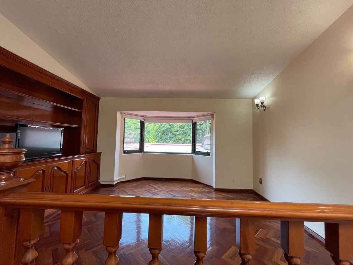 CASA EN VENTA EN LA HERRADURA