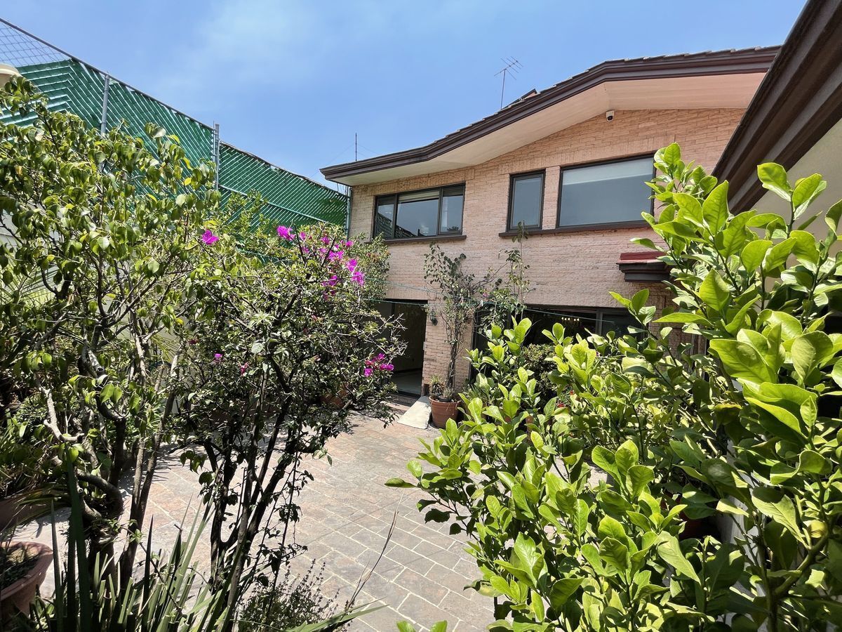 CASA EN VENTA EN LA HERRADURA
