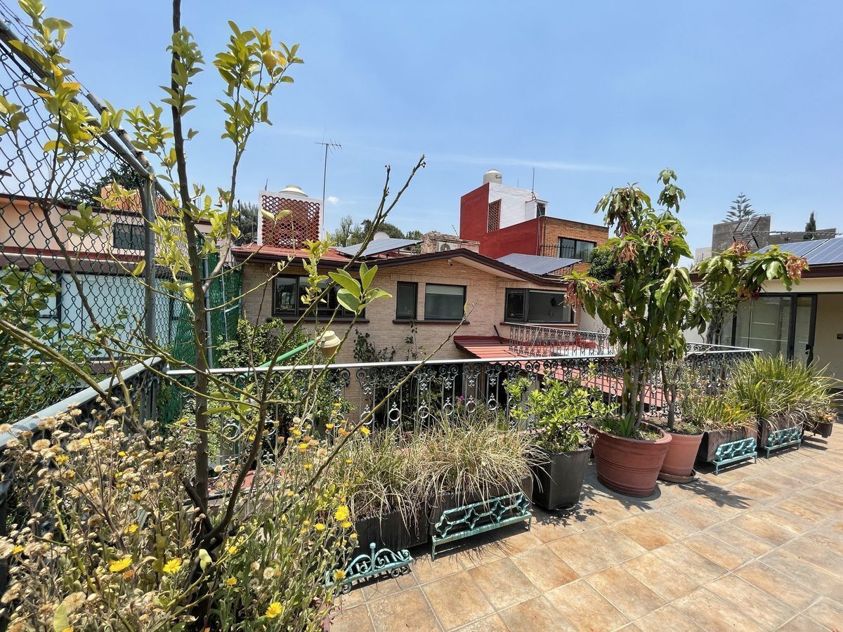 CASA EN VENTA EN LA HERRADURA