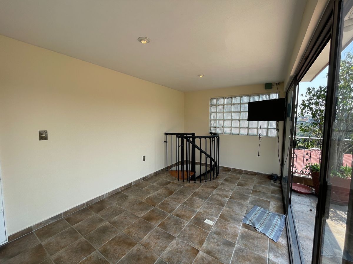 CASA EN VENTA EN LA HERRADURA