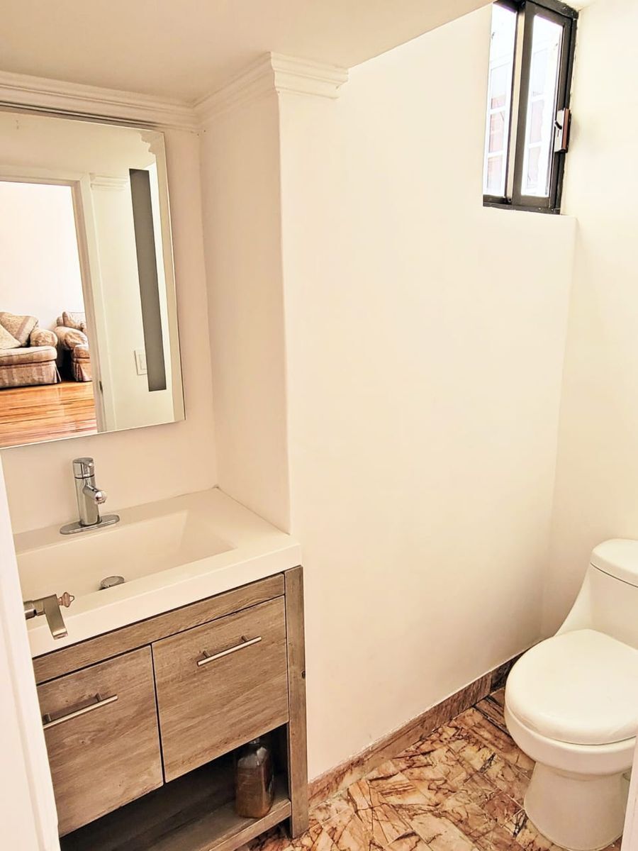 CASA EN VENTA EN LA HERRADURA