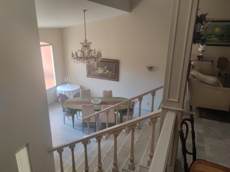 EXCELENTE CASA EN VENTA A DOS CUADRAS DEL COLEGIO IRLANDES.