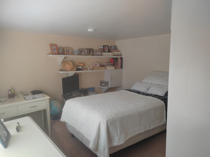 EXCELENTE CASA EN VENTA A DOS CUADRAS DEL COLEGIO IRLANDES.