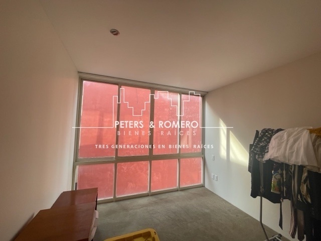 * excelente departamento con mucha iluminación natural *