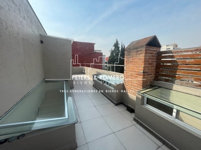 * excelente departamento con mucha iluminación natural *
