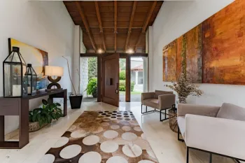 En venta Casa en Hacienda Santa Fe en privada