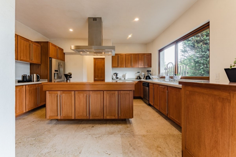 En Venta Casa En Hacienda Santa Fe En Privada