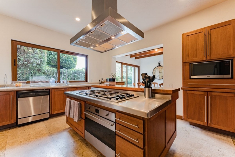 En Venta Casa En Hacienda Santa Fe En Privada