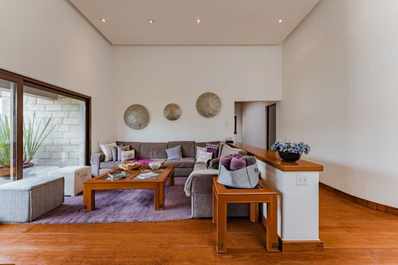 En Venta Casa En Hacienda Santa Fe En Privada
